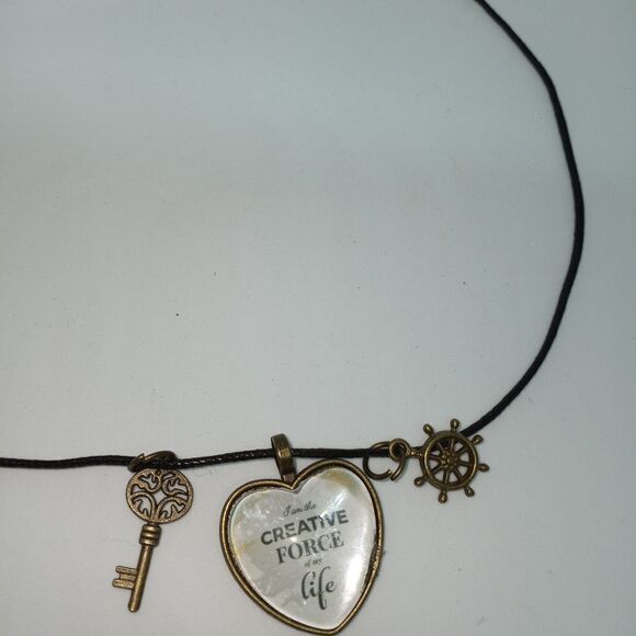 Custommade I am the creative force of my life Black M tee w Glass Heart pendant - Picture 9 of 11